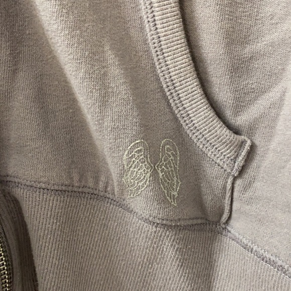 Gray 2000s zip up Jack - Picture 3 of 5